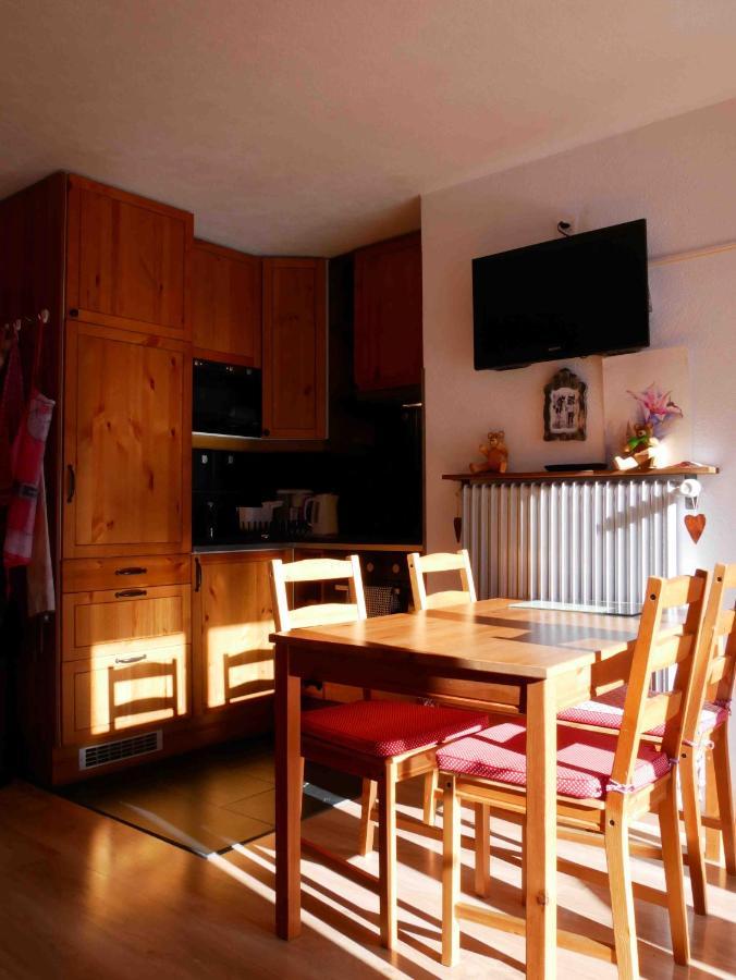 Romantic Chalet-Style Flat With Mountain View Torgon Zewnętrze zdjęcie