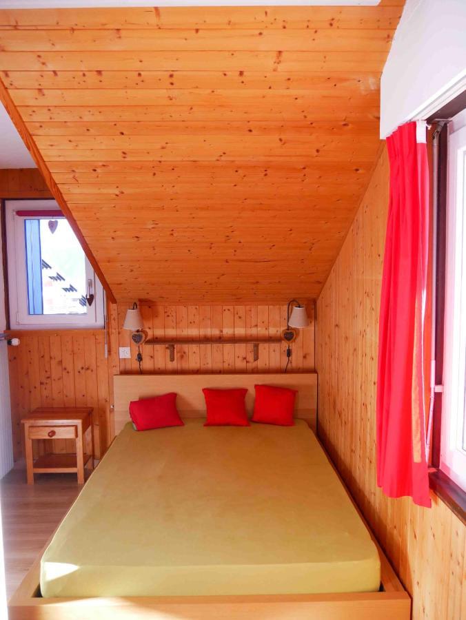 Romantic Chalet-Style Flat With Mountain View Torgon Zewnętrze zdjęcie